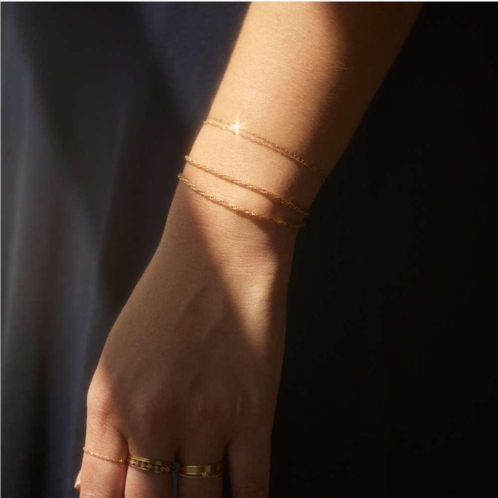 CATBIRD Lover's Bracelet
14k Solid Gold - Picture 2 of 11